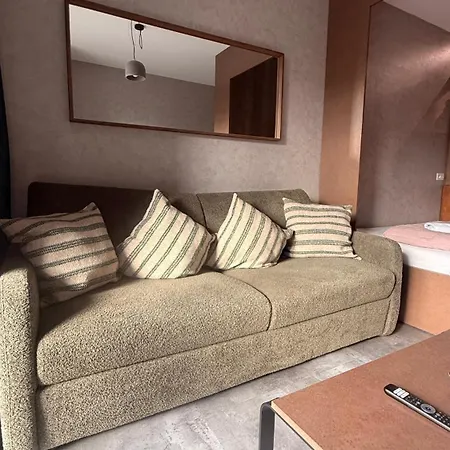 Slavic Spacious By Chors דירה *