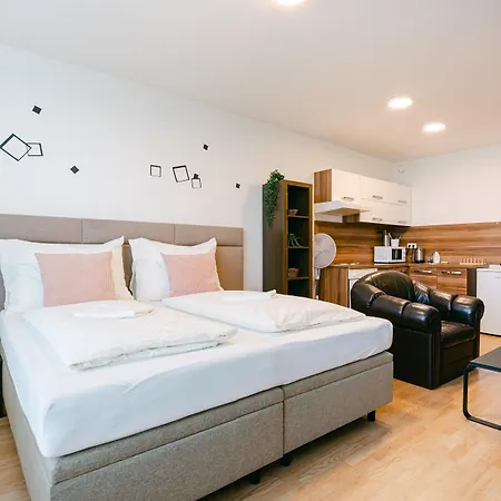 דירה Slavic Spacious By Chors ברטיסלאבה