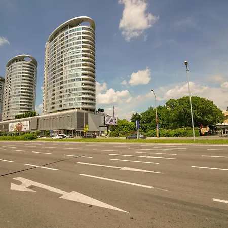 Slavic Spacious By Chors Братислава