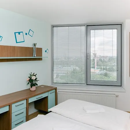 Slavic Spacious By Chors Apartamento