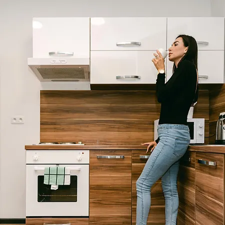 Daire Slavic Spacious By Chors Bratislava