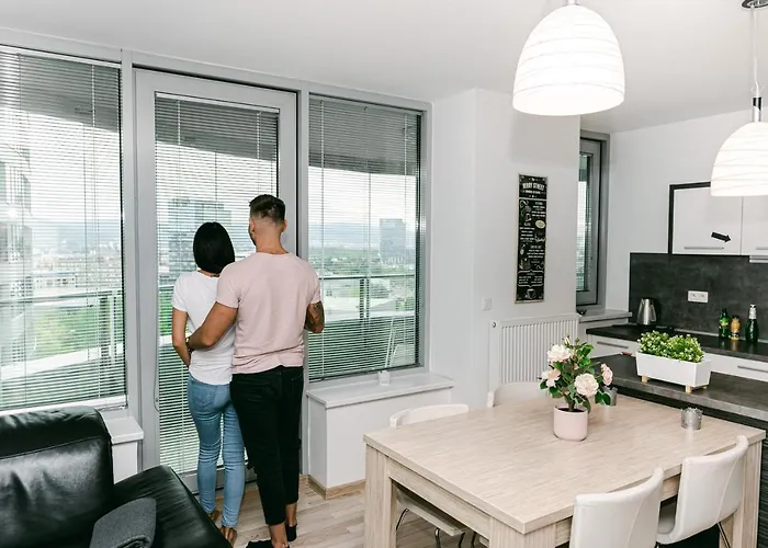 Slavic Spacious By Chors Appartement *